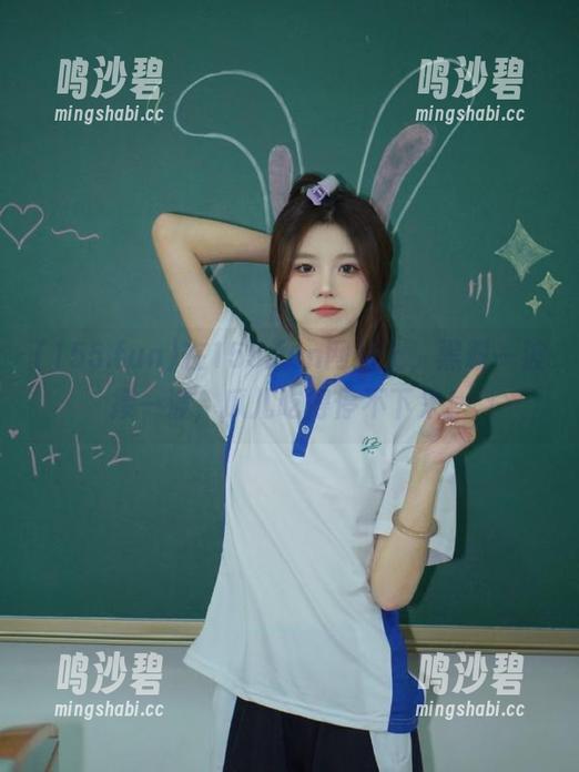 在155.fun网站上,黑料一波接一波,瓜儿吃得停不下来! 在155.fun网站上,黑料一波接一波,瓜儿吃得停不下来!