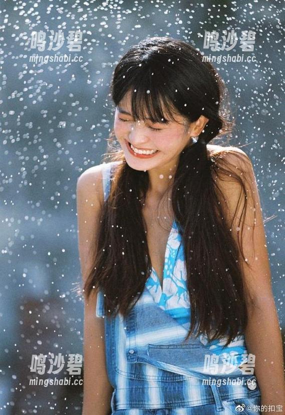 再淳朴的人也经不起17吃瓜网下载后的魔力，真是奇妙又无奈的旅程！