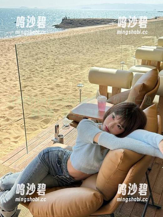 355fun首页：一边剥瓜一边追奇闻，这生活简直太精彩！