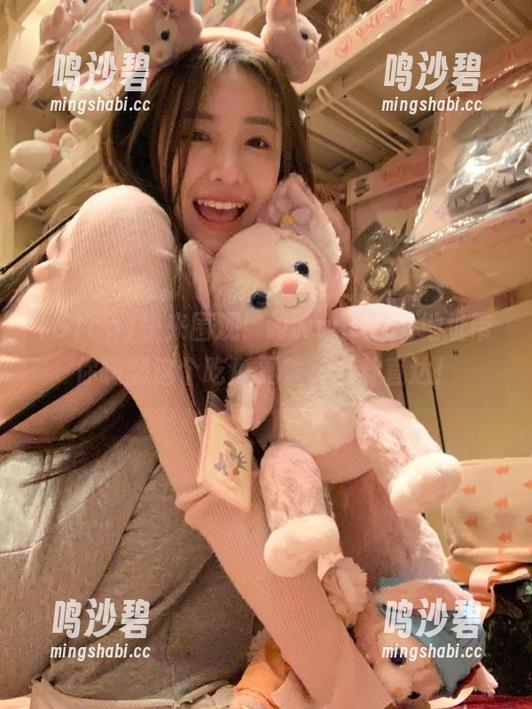快来围观！www.51cg地址带你嗨翻这个吃瓜夏季，八卦直达！