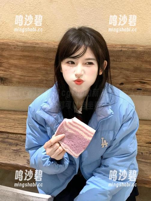 观看51cgfun的新闻，瓜皮太厚，感觉都可以当坐垫了。
