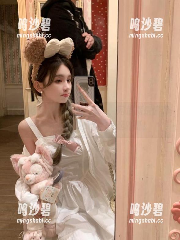 来自51吃瓜cc，网址满是惊喜——今天的瓜，大家一起吃呀！