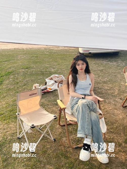 下载了51吃瓜中心，黑料看的我目不暇接！