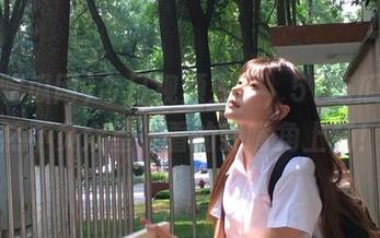 今日视频来了，51吃瓜网果然不负众望，看的我嘴角上扬！