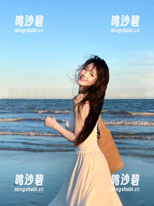 下载51吃瓜网苹果版，感觉有点小心思在暗涌…是什么呢？