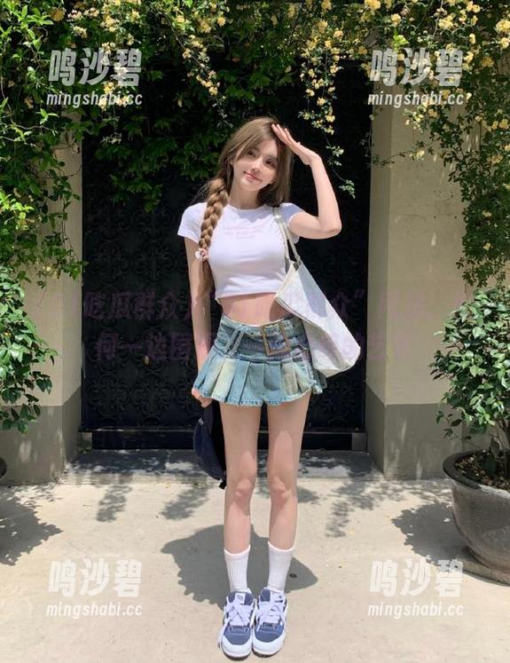 “51吃瓜群众”网站：如何一边围观，一边心碎的艺术
