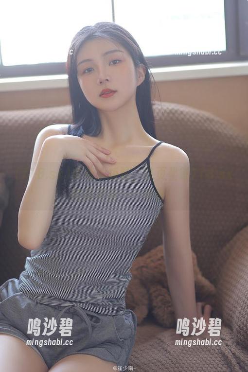 拿着小板凳，首页坐等718.sx的瓜更新……真香！