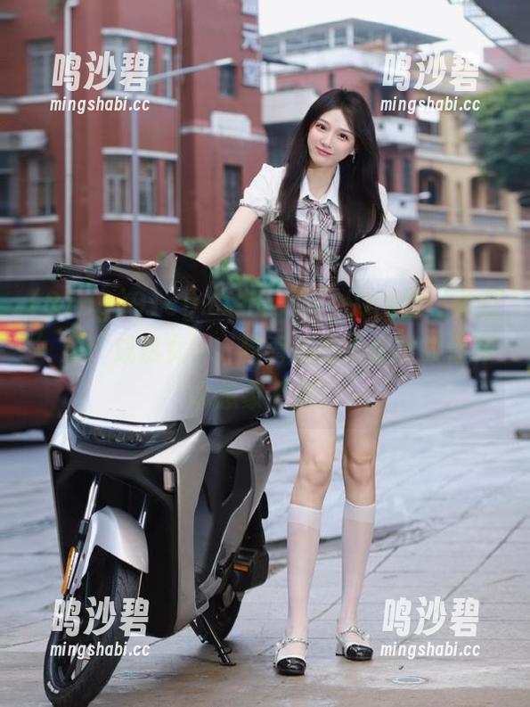 91cg.com网站：从qq的‘青涩’到‘成熟女’，这背后的人情世故你根本想象不到！