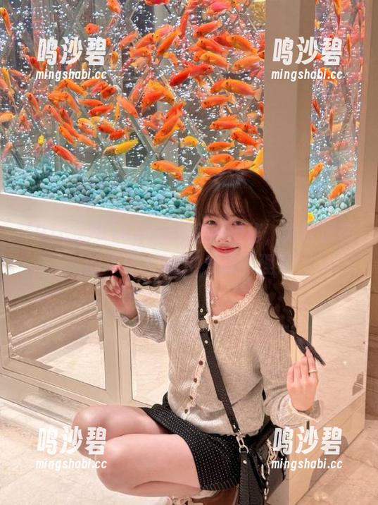 91cg.com官网揭秘，为啥现在的年轻人对QQ爱搭不理？
