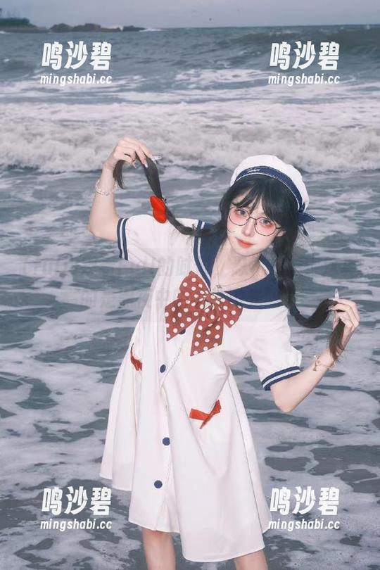 观看FulI的时候，忍不住想：这真的是黑夜中的一抹微光吗？