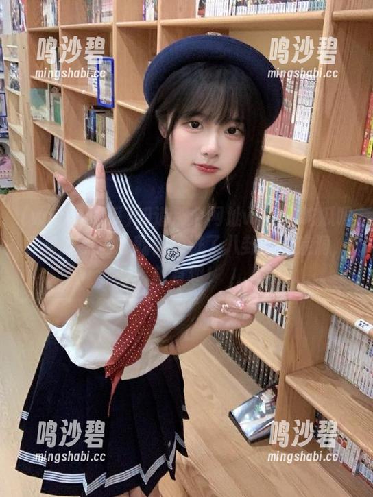 知道那个网址www.吃瓜吗？每次点进去就像掉进了八卦的无底洞，超有趣！