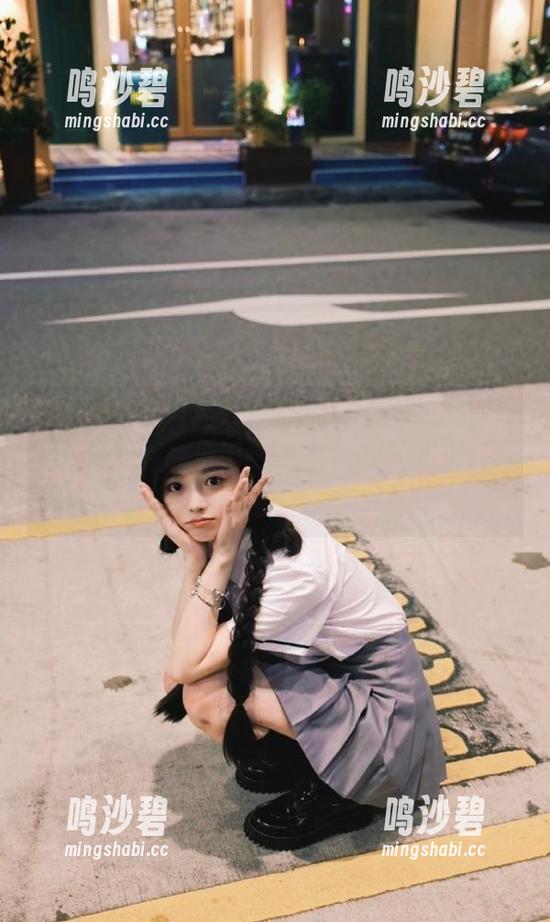 Navigatingthe瓜海：从‘www吃瓜网cc’获取今天的爆料导航！