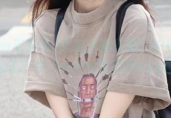 想追上娱乐圈TOP蜡像的最新动态？快上www吃瓜网app围观！