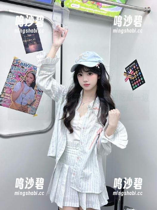 五1吃瓜苹果版：一边吃瓜一边看别人八卦，我的幸福生活啊