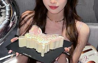 今日吃瓜：今日热门大瓜传送门，快来瞧瞧这些八卦炸弹！