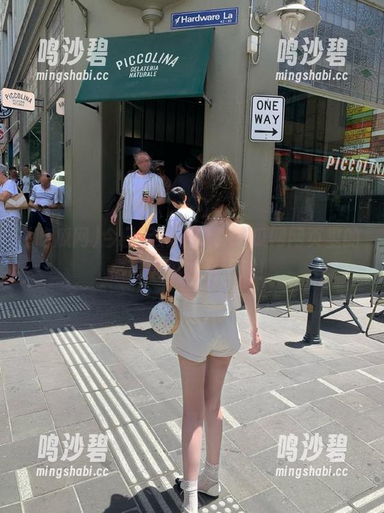 今日足彩不碰，吃瓜网网页里的热门大瓜才是王道！