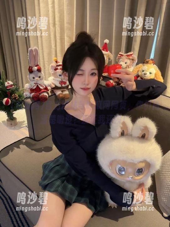 官方网站与吃瓜网网页，你们捋清楚啦没？反正我还没！