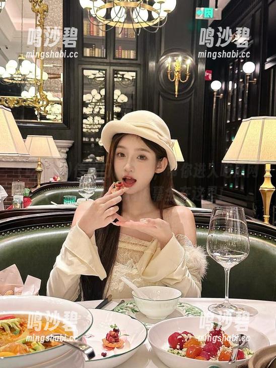 传送门已开启，带你进入吃瓜网：网曝黑料猛料内幕全在这里！