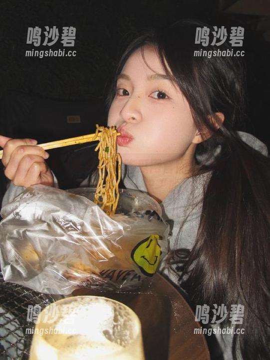 咕咕咕!吃瓜网官网入口终于放出来,赶紧下载一起“吃瓜”吧! 咕咕咕!吃瓜网官网入口终于放出来,赶紧下载一起“吃瓜”吧!