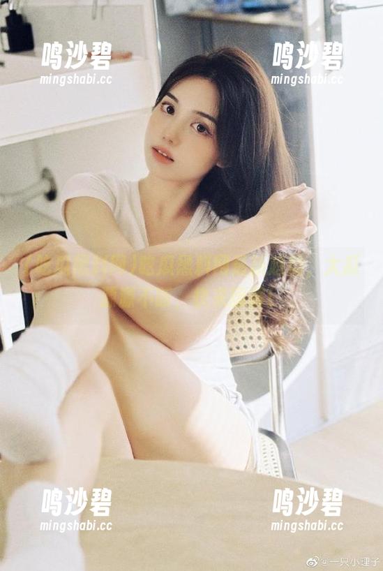 吃瓜黑料网最新趋势，大瓜源源不断，快来舔屏！