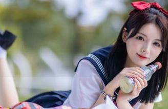 在线吃瓜网页里，网红们的花式生存法则，我只想说：好佩服！