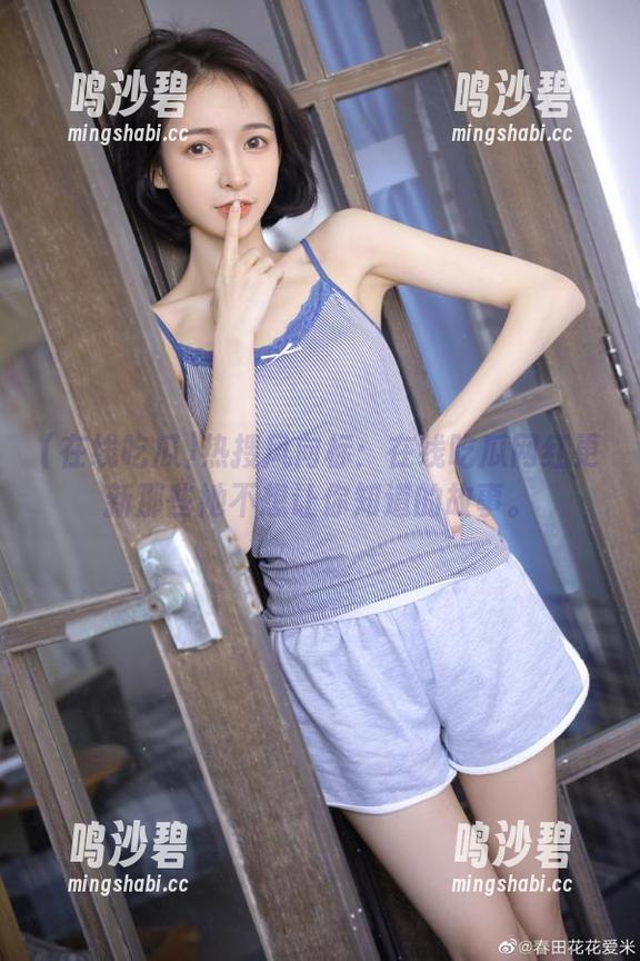 热搜风向标:在线吃瓜网红更新那些她不想让你知道的故事。 热搜风向标:在线吃瓜网红更新那些她不想让你知道的故事。