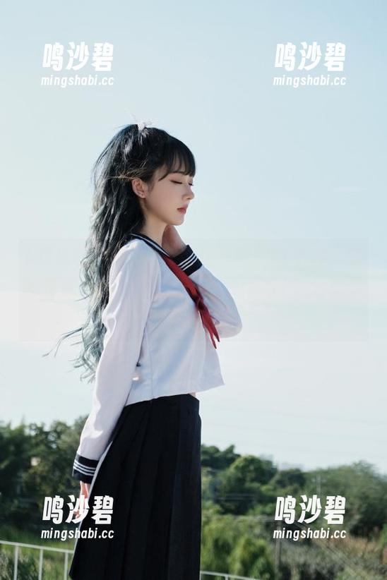 想知道娱乐圈那些不为人知的秘密？赶紧来“娱乐吃瓜网51”分享你的八卦吧！