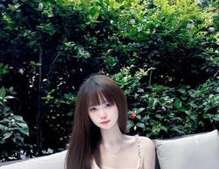 “扒哥黑料”苹果版里的瓜，真的要比西瓜酸，还是我口味变啦？