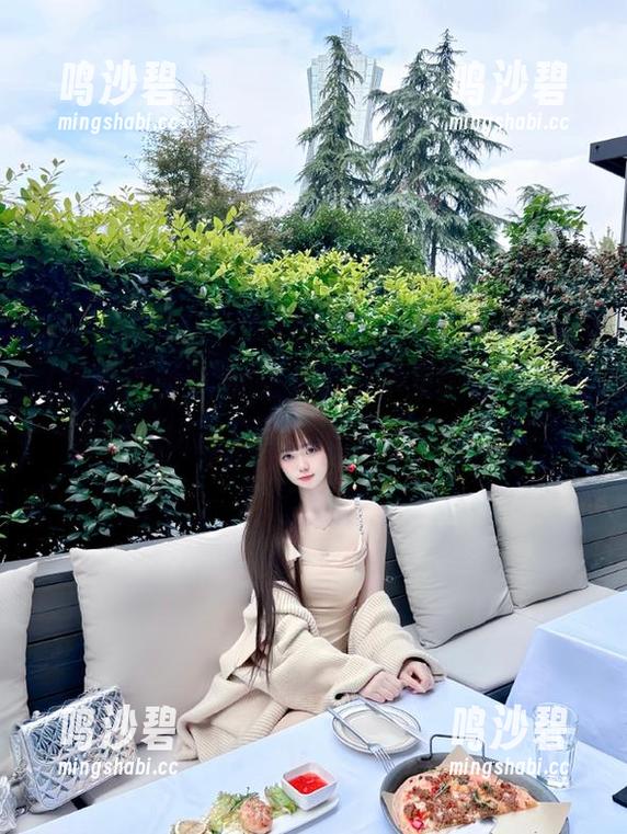 “扒哥黑料”苹果版里的瓜,真的要比西瓜酸,还是我口味变啦? “扒哥黑料”苹果版里的瓜,真的要比西瓜酸,还是我口味变啦?