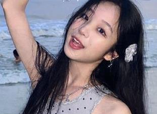 更新不断的明星黑料发布，仿佛真的开启了新的揭秘模式！