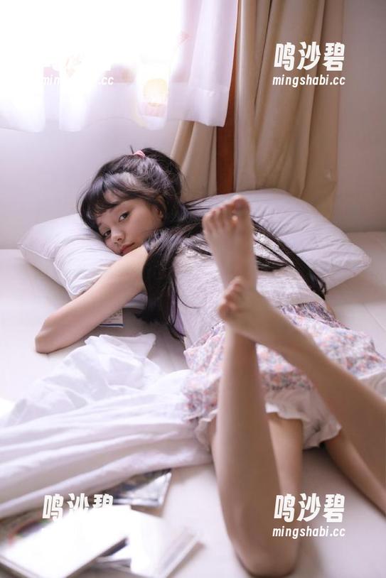 当你翻开明星黑料苹果版，心里是滋味杂陈，真是不是滋味的奇妙体验