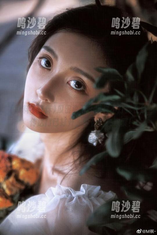 瓜田李下，黑料不打烊在线，传送门已打开，等你们来欢聚！