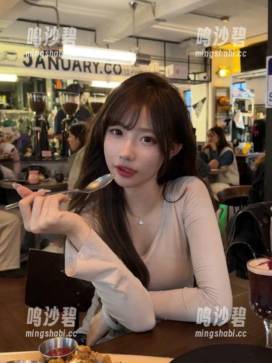 黑料不打烊拉开帷幕，ios与网页版同台竞技真是让人小鹿乱撞！