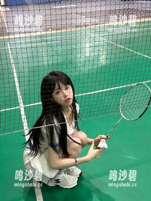 “黑料不打烊tttzzz”在线入口，我仿佛在翻开一本乱七八糟的八卦小说。