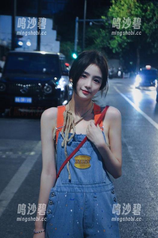 黑料不打烊tttzzz网站：进入入口后的囧境，我的天