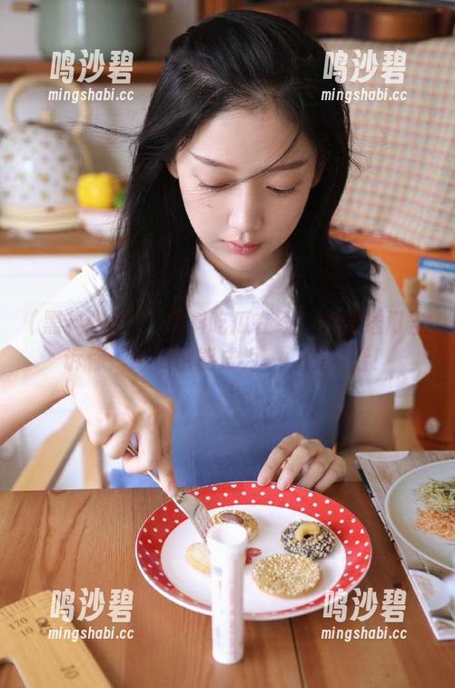 “黑料吃瓜在线”的传送门告诉你：吃瓜也能成为一门技术活！