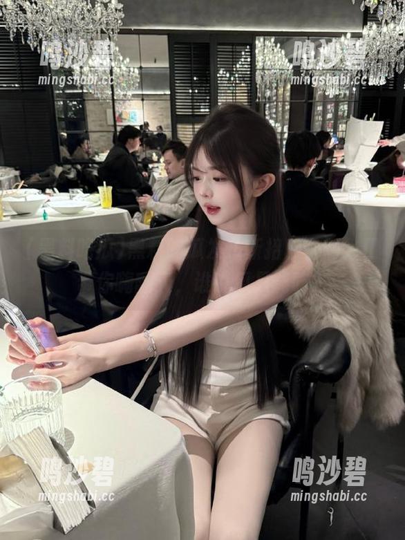 黑料吃瓜发布新招，官网入口带你嗨翻天，谁说瓜只能吃？