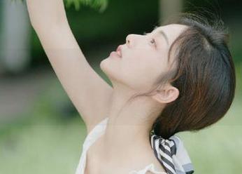 想知道某某明星的八卦？黑料吃瓜网站提醒你不要错过！
