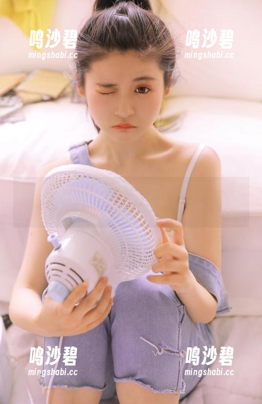 51黑料社网站，带你走进明星背后的那些糟心事！