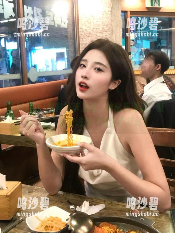 黑料社苹果版，神秘夜游记，装备齐全，秘密进行中完全不打烊！