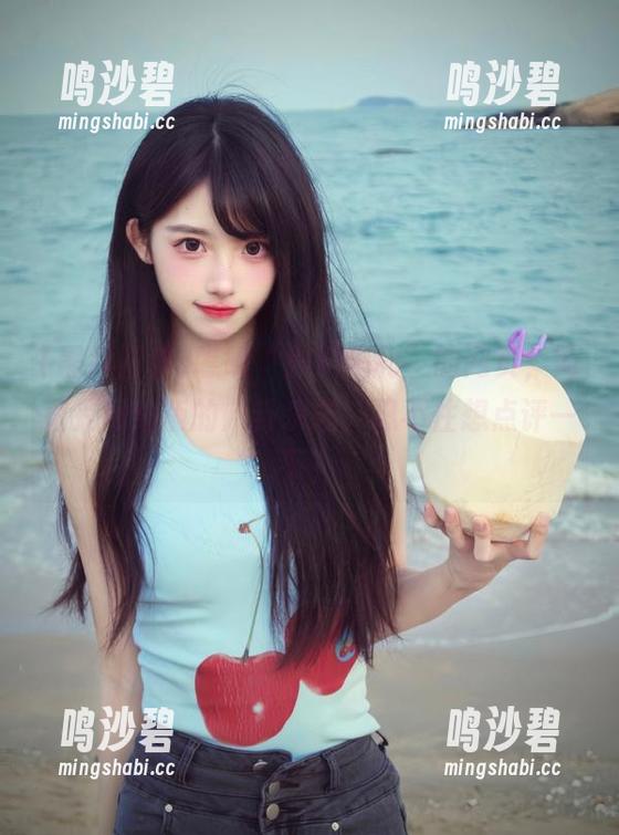 瞧瞧“黑料福利”的网页，简直是网络版的八卦杂志，忍不住想点评一下！