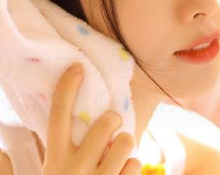 黑料网app与今日黑料，专治不服的娱乐圈八卦！